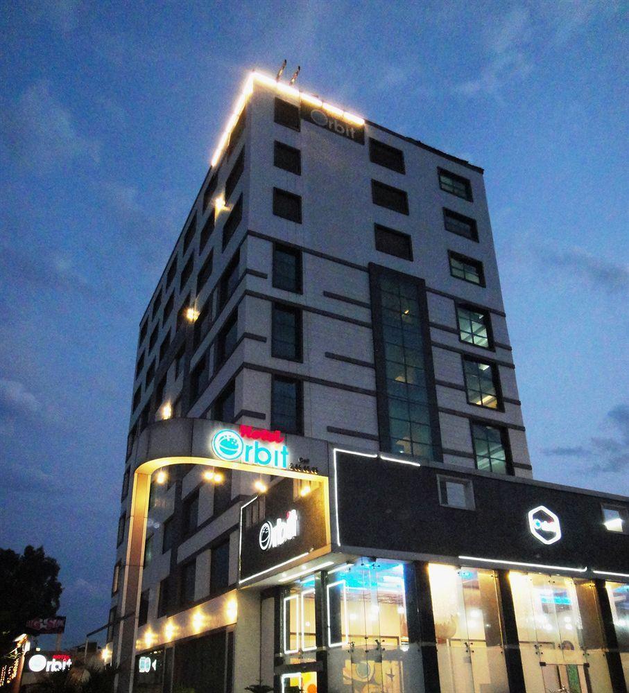 Hotel Orbit Chandīgarh Exteriér fotografie